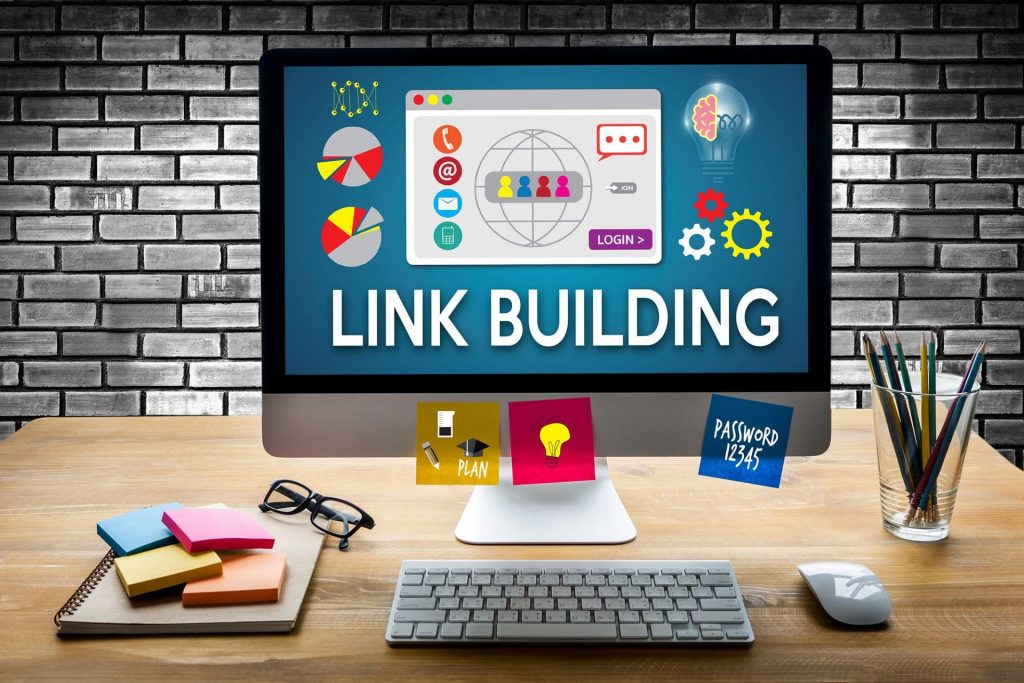 link building and monitor